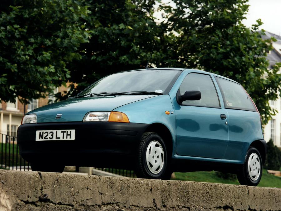  Fiat Punto 3-Door 1993 года  (UK) (фото 8 из 9)